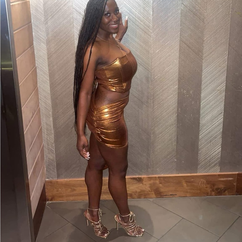Gold two piece set